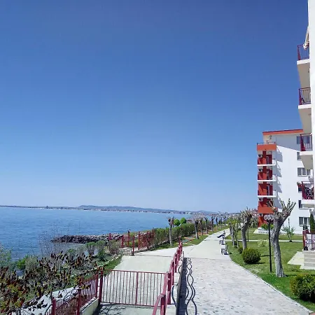 Apartment Studio Marina View *